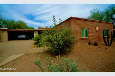 747 S La Huerta, Green Valley, AZ 85614 - Photo 5