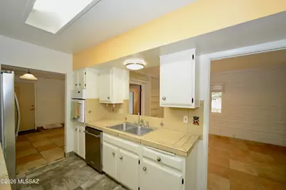 747 S La Huerta, Green Valley, AZ 85614 - Photo 11