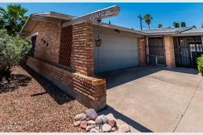 2002 S Camino Seco, Tucson, AZ 85710 - Photo 17