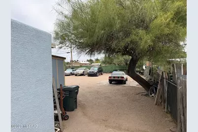 361 W Aviation Drive, Tucson, AZ 85713 - Photo 3