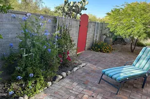 8126 N Madrid Dr, Tucson, AZ 85704 - Photo 19