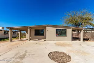 17 E Los Reales Rd, Tucson, AZ 85756 - Photo 1