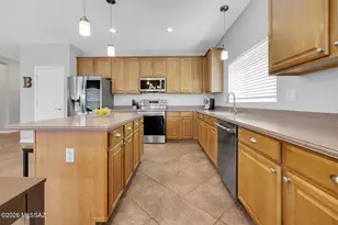 8241 N Stonehill Dr, Tucson, AZ 85743 - Photo 11