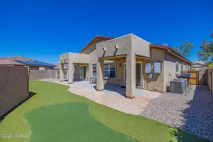 8241 N Stonehill Dr, Tucson, AZ 85743 - Photo 33