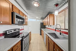 1149 S Lehigh Dr, Tucson, AZ 85710 - Photo 11
