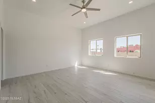121 W Calle Escudilla, Green Valley, AZ 85614 - Photo 17