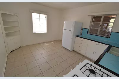 2425 N Los Altos Avenue, Tucson, AZ 85705 - Photo 3