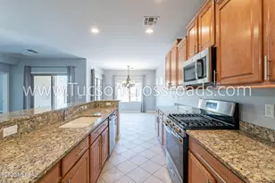1254 W Versilia Dr, Oro Valley, AZ 85755 - Photo 9