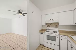 1620 N Wilmot Rd, Tucson, AZ 85712 - Photo 11