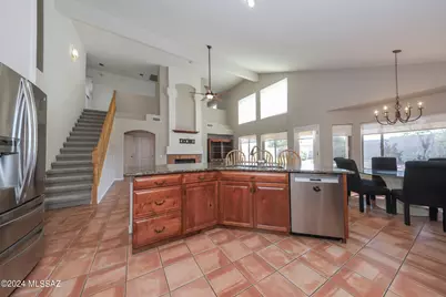 831 S Rincon Rising Road, Tucson, AZ 85748 - Photo 7