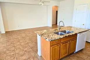 9579 E Corte Del Sol Brillante, Tucson, AZ 85748 - Photo 7