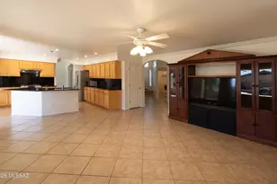 2196 E Rio Vistoso Ln, Oro Valley, AZ 85755 - Photo 15
