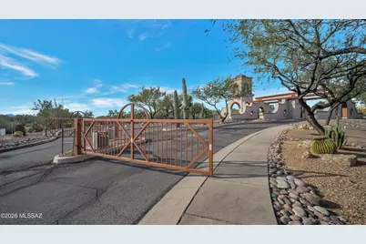 2452 S Orchard View Drive, Green Valley, AZ 85614 - Photo 29