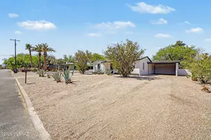 2551 E Monte Vista Dr, Tucson, AZ 85716 - Photo 5