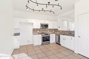 7060 S Red Maids Dr, Tucson, AZ 85756 - Photo 5