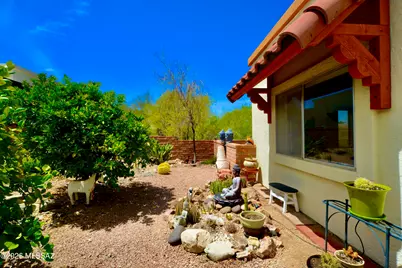 858 S Camino Guarina, Green Valley, AZ 85614 - Photo 15