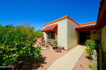 858 S Camino Guarina, Green Valley, AZ 85614 - Photo 3
