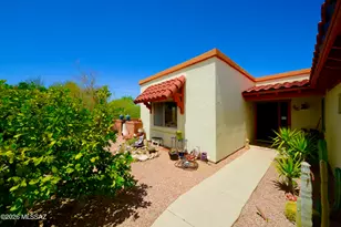 858 S Camino Guarina, Green Valley, AZ 85614 - Photo 3