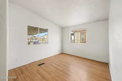 31 W 32nd Street, Tucson, AZ 85713 - Photo 17