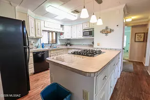 5702 W Circle Z St, Tucson, AZ 85713 - Photo 3