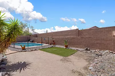 9300 E Amethyst Quartz Drive, Tucson, AZ 85747 - Photo 33