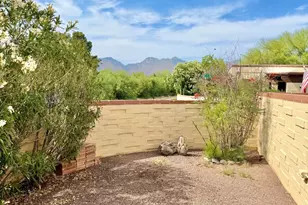 8110 E Rivenoak Cir, Tucson, AZ 85715 - Photo 25
