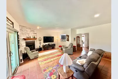 8110 E Rivenoak Circle, Tucson, AZ 85715 - Photo 9