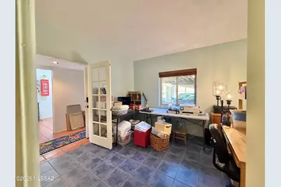 8110 E Rivenoak Circle, Tucson, AZ 85715 - Photo 13