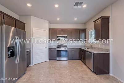 11629 W Despain Drive, Marana, AZ 85653 - Photo 13