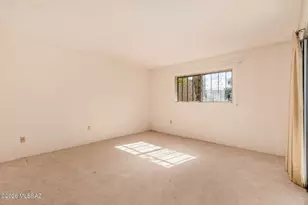 1409 W Calle Mendoza, Green Valley, AZ 85622 - Photo 13