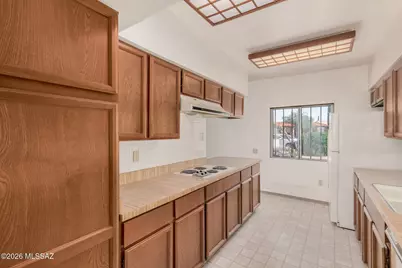 1409 W Calle Mendoza, Green Valley, AZ 85622 - Photo 11