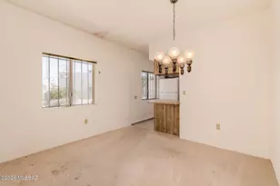 1409 W Calle Mendoza, Green Valley, AZ 85622 - Photo 7