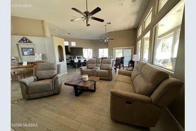 990 W Silver Spring Place, Oro Valley, AZ 85755 - Photo 7