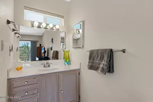2201 S Diamond Bar Ln, Tucson, AZ 85713 - Photo 35