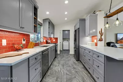2201 S Diamond Bar Lane, Tucson, AZ 85713 - Photo 11