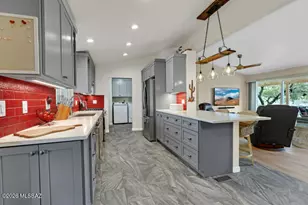 2201 S Diamond Bar Ln, Tucson, AZ 85713 - Photo 17