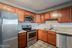 2203 N Flores Dr, Tucson, AZ 85705 - Photo 7