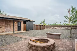 2203 N Flores Dr, Tucson, AZ 85705 - Photo 17