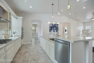 261 E Placita Haciendas del Lago, Sahuarita, AZ 85629 - Photo 17