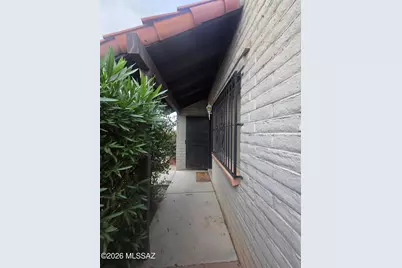 211 W Roger Road #24, Tucson, AZ 85705 - Photo 23
