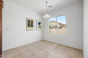 6716 S May Fly Dr, Tucson, AZ 85757 - Photo 9