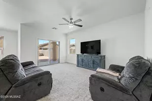 6716 S May Fly Dr, Tucson, AZ 85757 - Photo 5