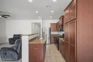 6716 S May Fly Dr, Tucson, AZ 85757 - Photo 11