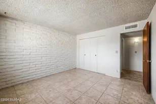 352 W Marcus Dr, Tucson, AZ 85756 - Photo 15