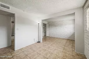 352 W Marcus Dr, Tucson, AZ 85756 - Photo 19