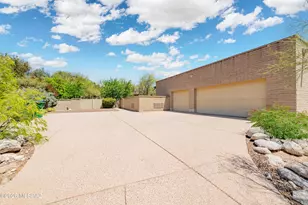 8421 E Fernhill Dr, Tucson, AZ 85750 - Photo 3