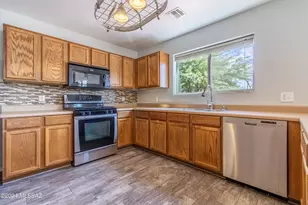 1053 W Calle Vista De Suenos, Sahuarita, AZ 85629 - Photo 7