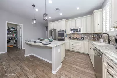9496 S Horned Lizard Circle, Tucson, AZ 85747 - Photo 7