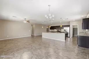 39054 S Running Roses Ln, Saddlebrooke, AZ 85739 - Photo 27