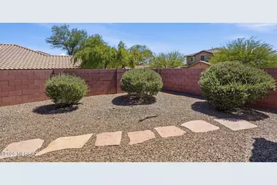 39054 S Running Roses Lane, Saddlebrooke, AZ 85739 - Photo 37
